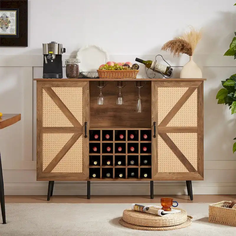 Meuble de rangement rustique en bois avec porte-bouteilles et porte-verres à vin