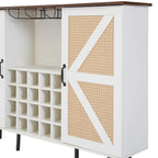Meuble de rangement rustique en bois avec porte-bouteilles et porte-verres à vin