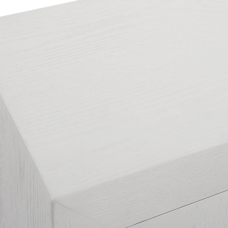 Armoire 2 portes Front Range blanche - 40,25 larg. x 34 haut. x 13 prof.