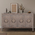 Armoire antique à quatre portes avec poignée de porte sculptée en forme de fleur