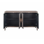 Armoire antique à quatre portes avec poignée de porte sculptée en forme de fleur