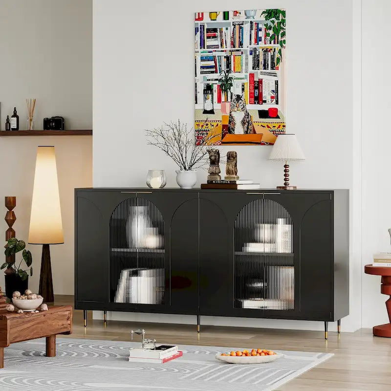 Meuble de rangement en bois avec portes vitrées et étagères